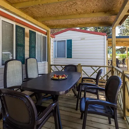Kemping Camping Adria Mobile Homes In Brioni Sunny Camping Póla