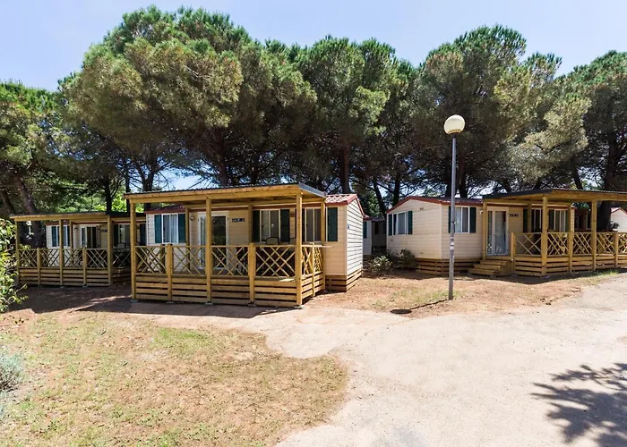 キャンプ場 Camping Adria Mobile Homes In Brioni Sunny Camping 2*