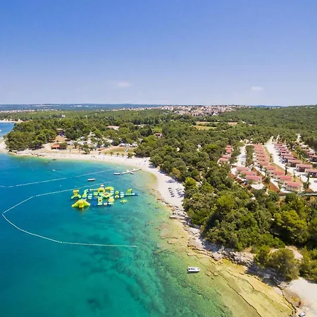 Kemp Camping Adria Mobile Homes In Brioni Sunny Camping 2*