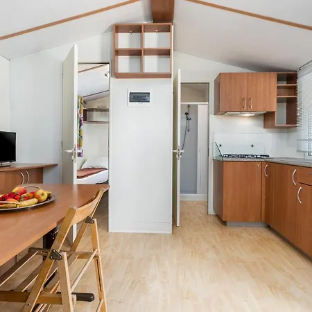 Kemp Camping Adria Mobile Homes In Brioni Sunny Camping Pula