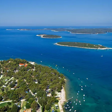 Camping Adria Mobile Homes In Brioni Sunny Camping 2* Pula