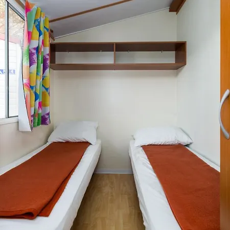 Kemp Camping Adria Mobile Homes In Brioni Sunny Camping 2*