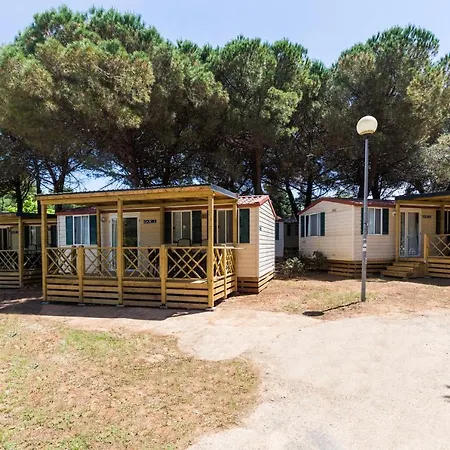 Kemp Camping Adria Mobile Homes In Brioni Sunny Camping 2*